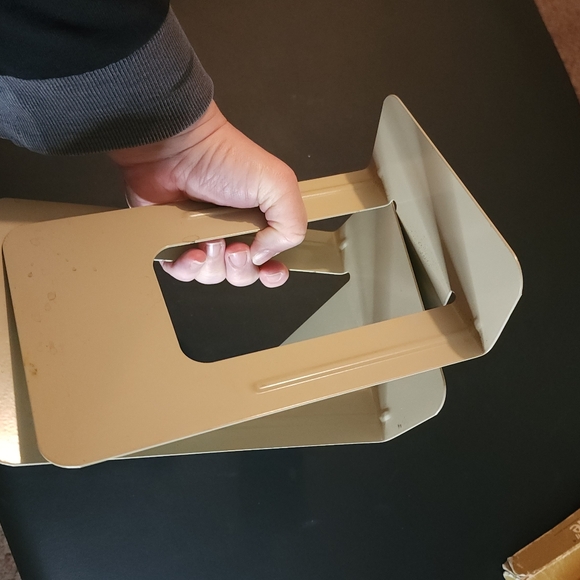 Modern Cream Metal Bookends - Picture 5 of 6